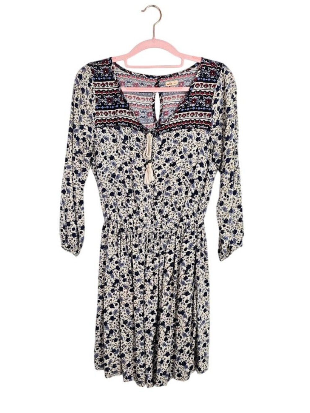 HOLLISTER 3/4 Sleeve Dress size S OFF WHITE w BLUE & RED Floral Boho Tassel Ties